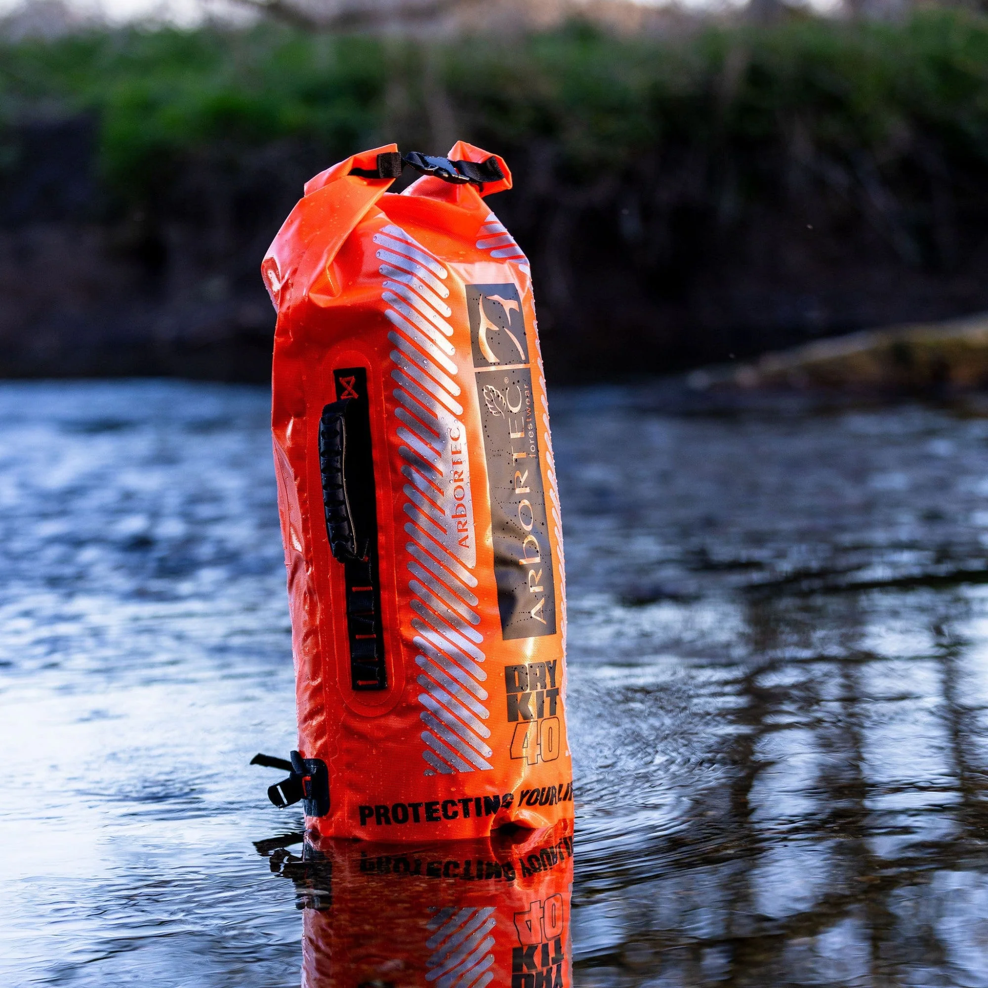 AT102 DryKit Viper - Waterproof Dry Bag Hi Vis Orange 40L - Image 3