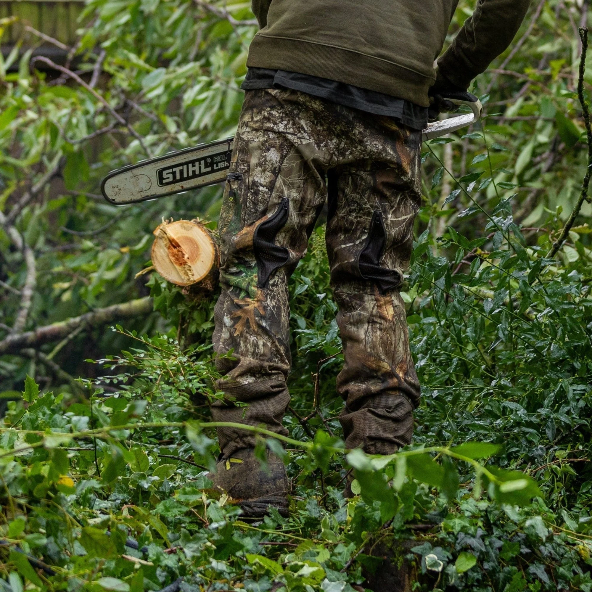 AT4060(US) Breatheflex Pro Realtree Chainsaw Pants UL Rated - Brown - Image 4