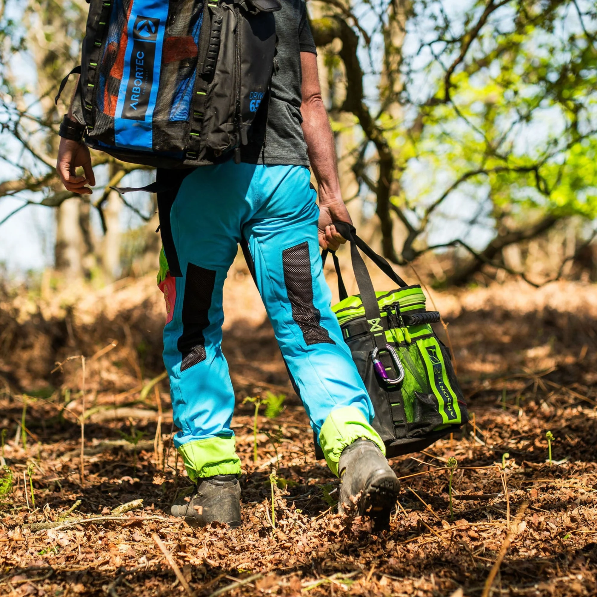 AT4062(EU) Arbortec Vented Chainsaw Trousers Design A Class 1 - Aqua Multi - Image 14