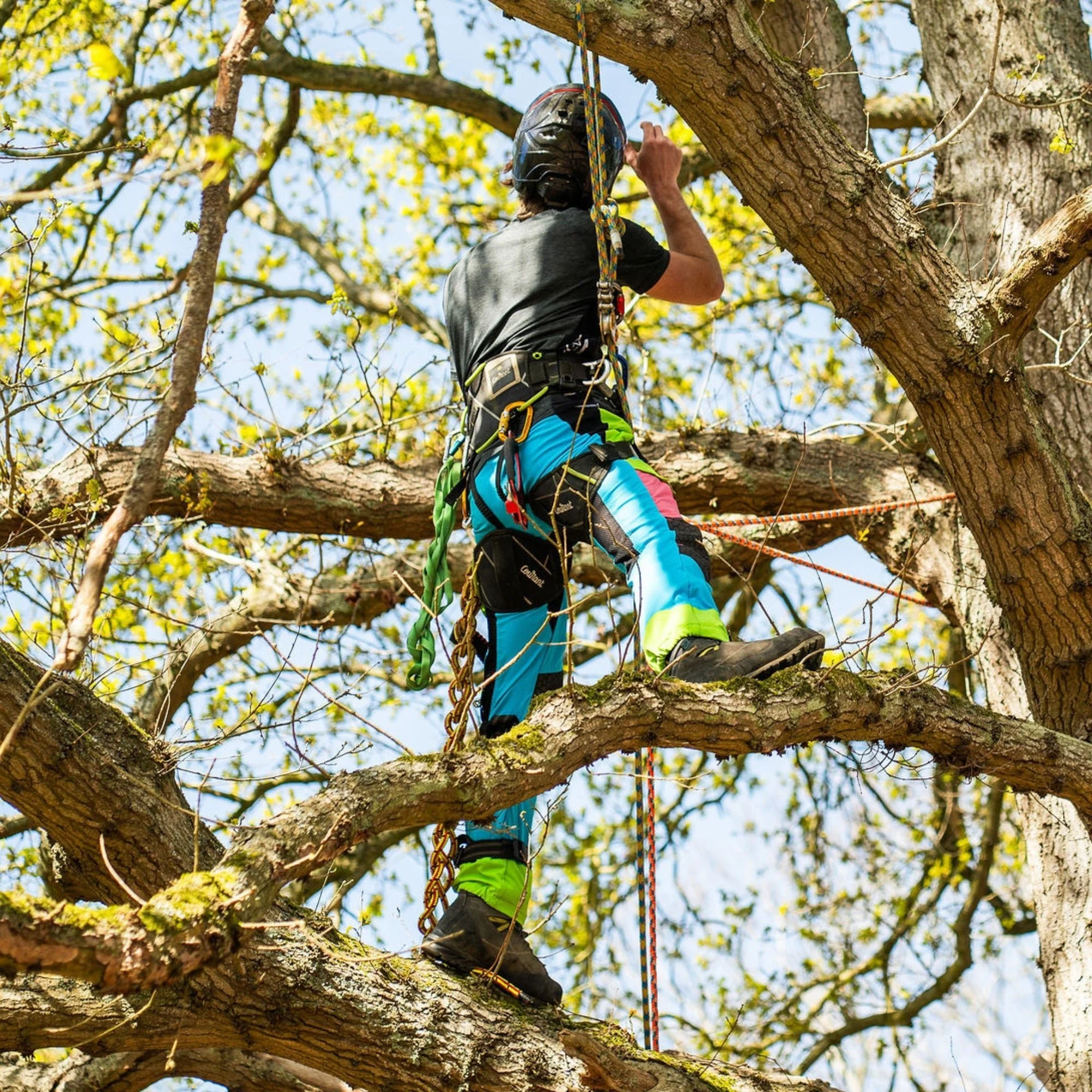 AT4062(EU) Arbortec Vented Chainsaw Trousers Design A Class 1 - Aqua Multi - Image 15