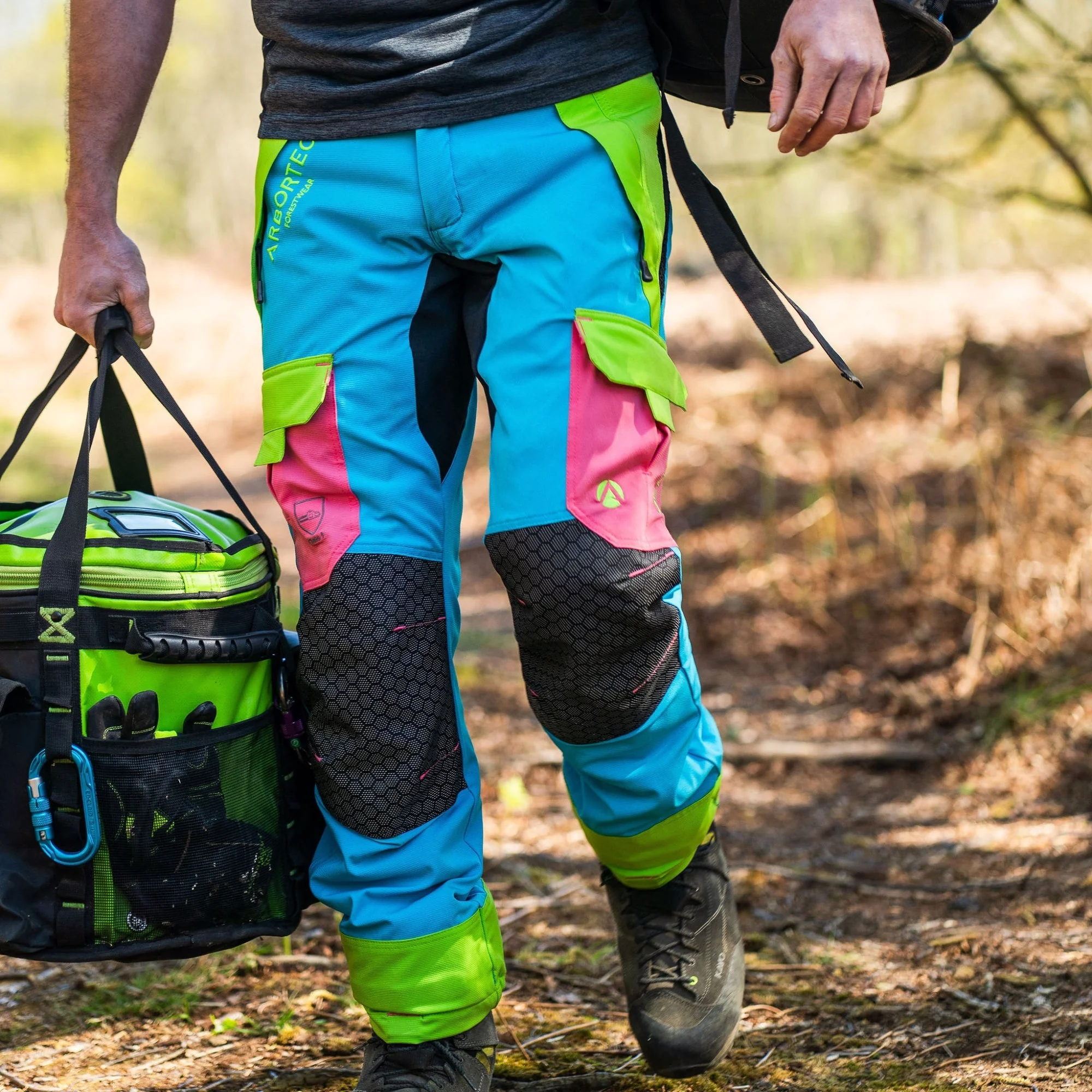 AT4062(EU) Arbortec Vented Chainsaw Trousers Design A Class 1 - Aqua Multi - Image 16