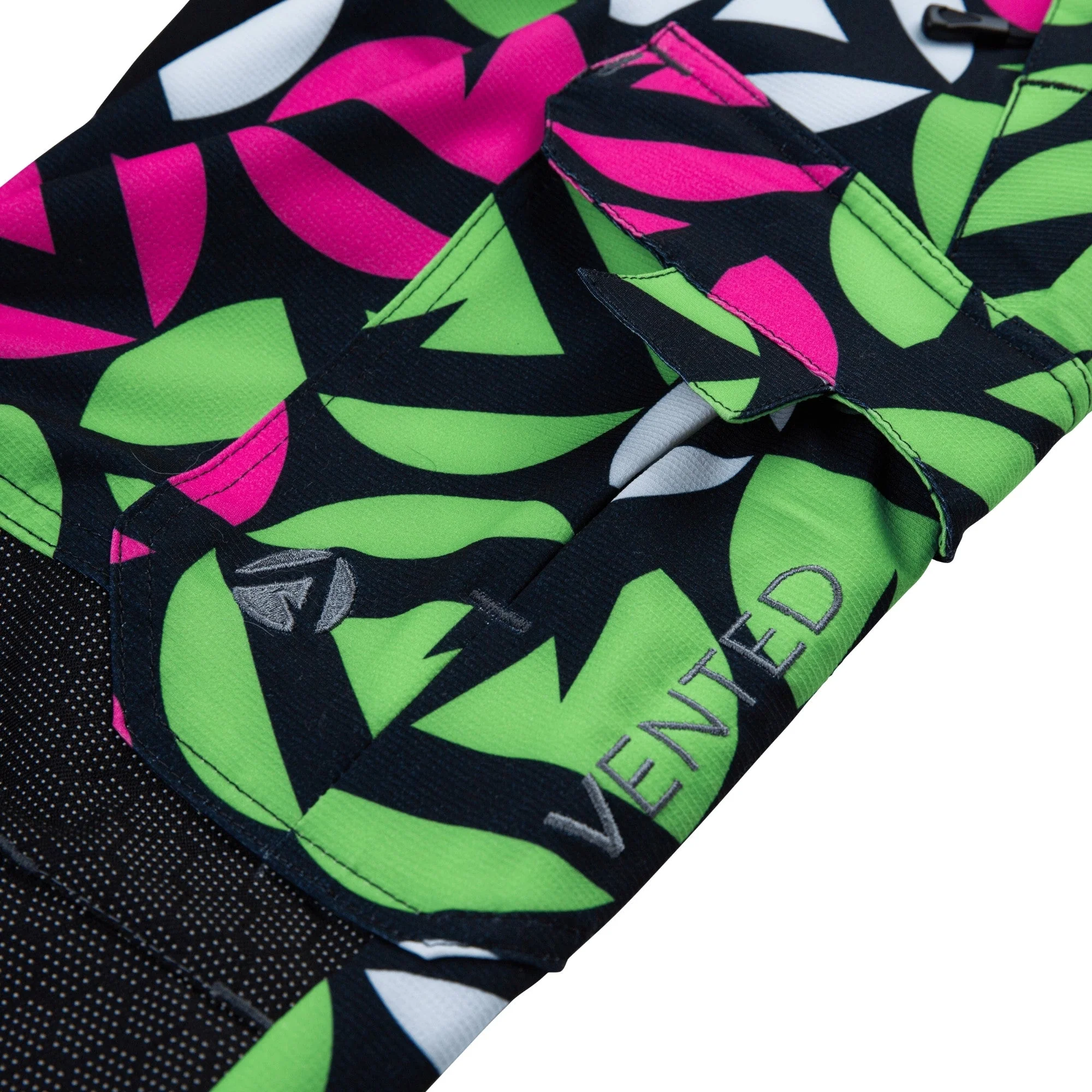 AT4062(EU) Arbortec Vented Chainsaw Trousers Design A Class 1 - Icon Multi - Image 10