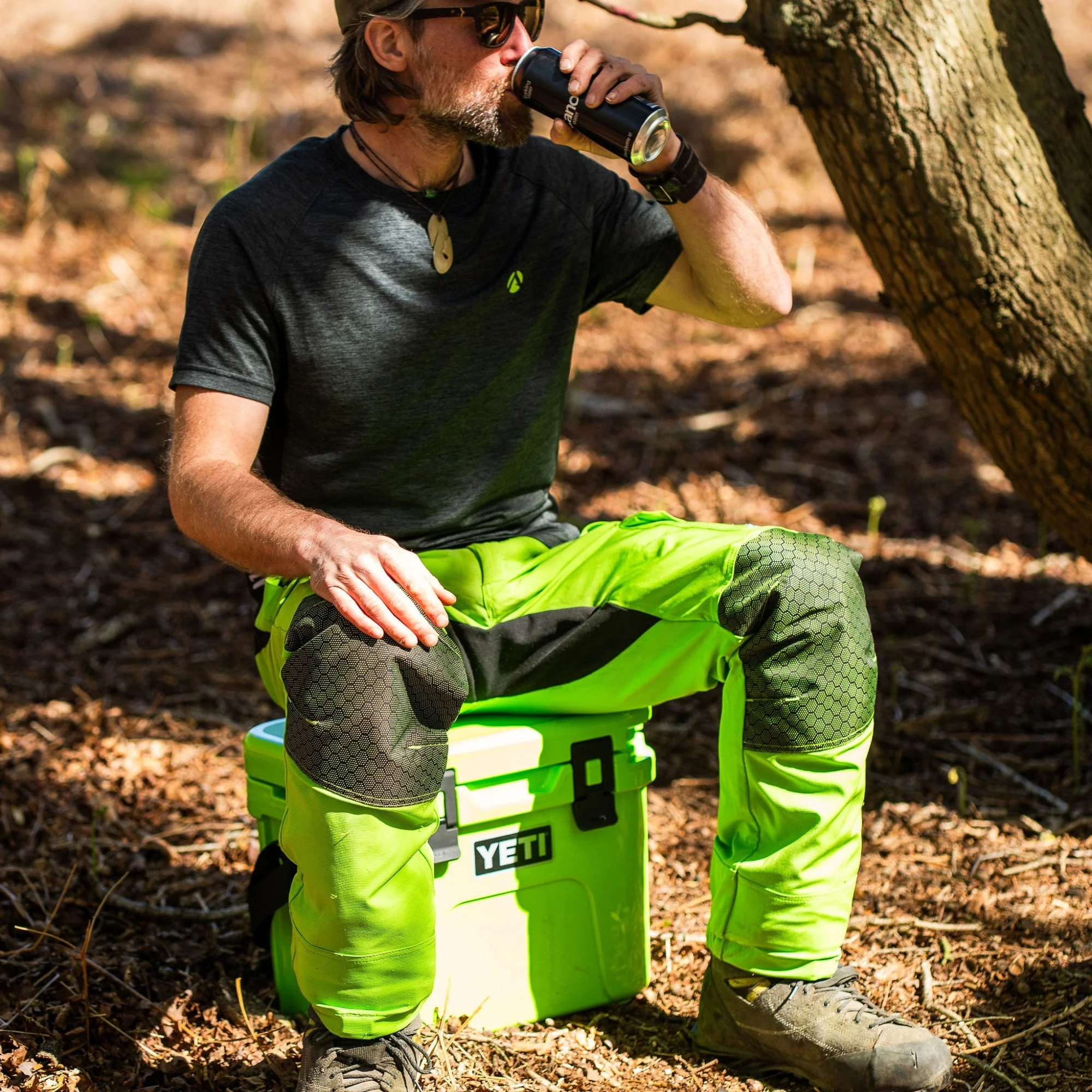 AT4062(EU) Arbortec Vented Chainsaw Trousers Design A Class 1 - Lime - Image 18