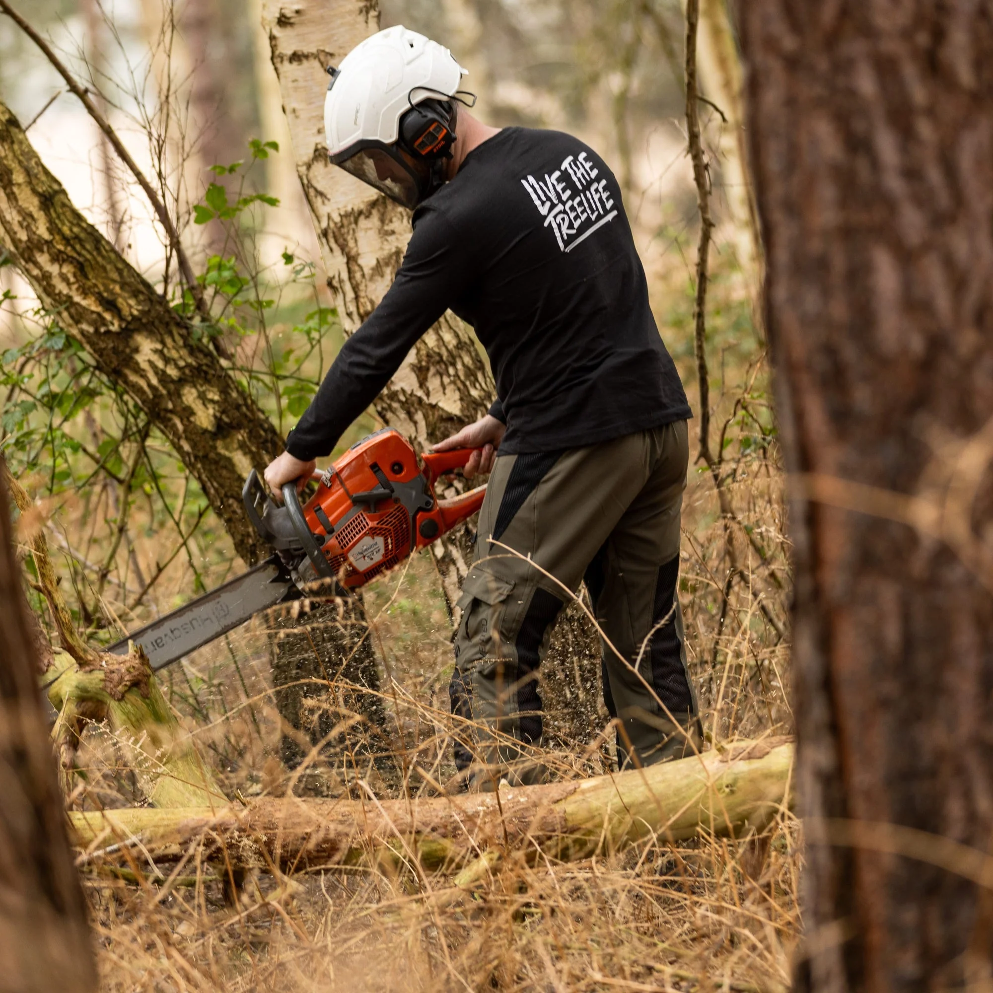 AT4062(EU) Arbortec Vented Chainsaw Trousers Design A Class 1 - Olive - Image 15