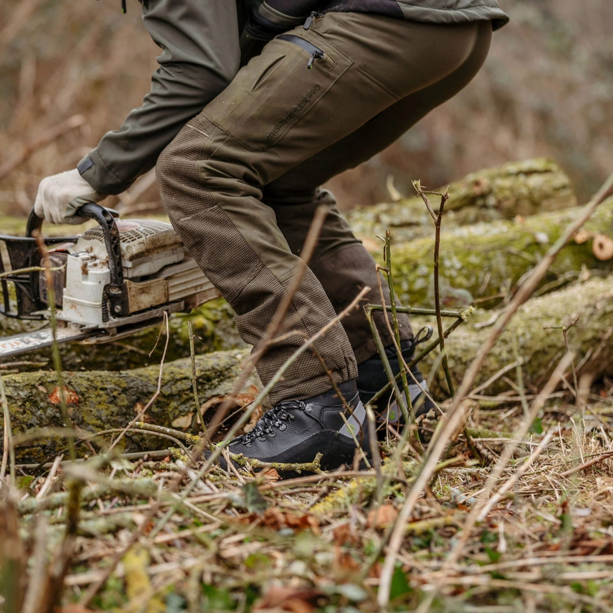 AT4070 Breatheflex Pro Chainsaw Trousers Design C Class 1 - Olive - Image 9