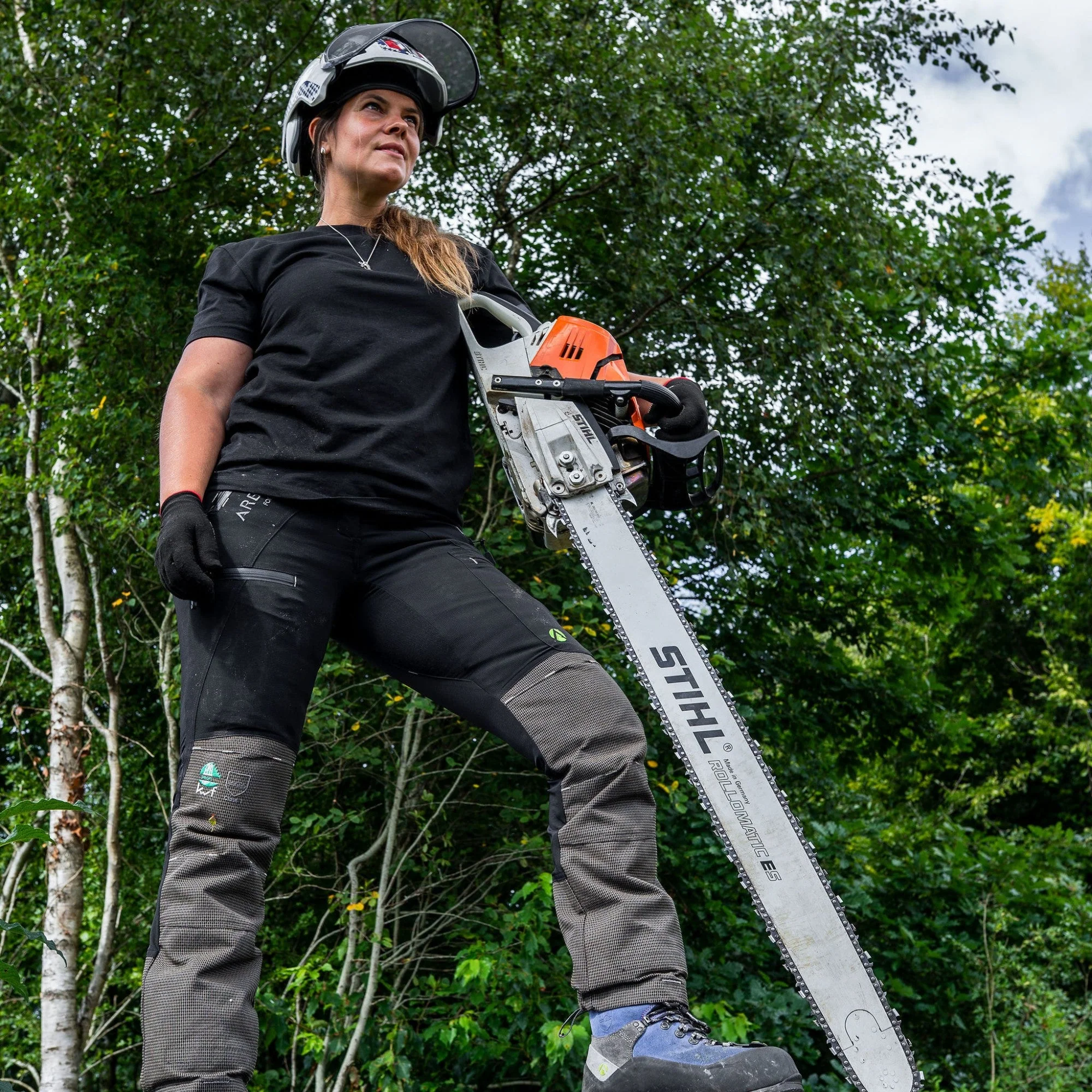 AT4060(F) Breatheflex Pro Women's Chainsaw Trousers Class 1 / Design A - Black - Image 13