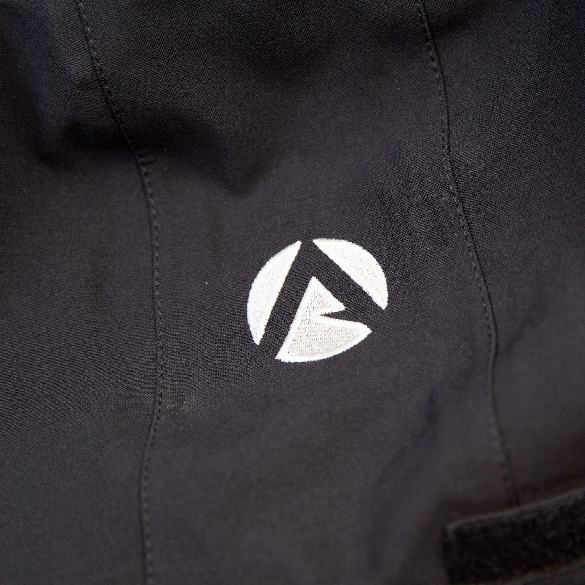 AT4460 - Heavy Duty Half Zip Breathedry Jacket - Black - Image 9