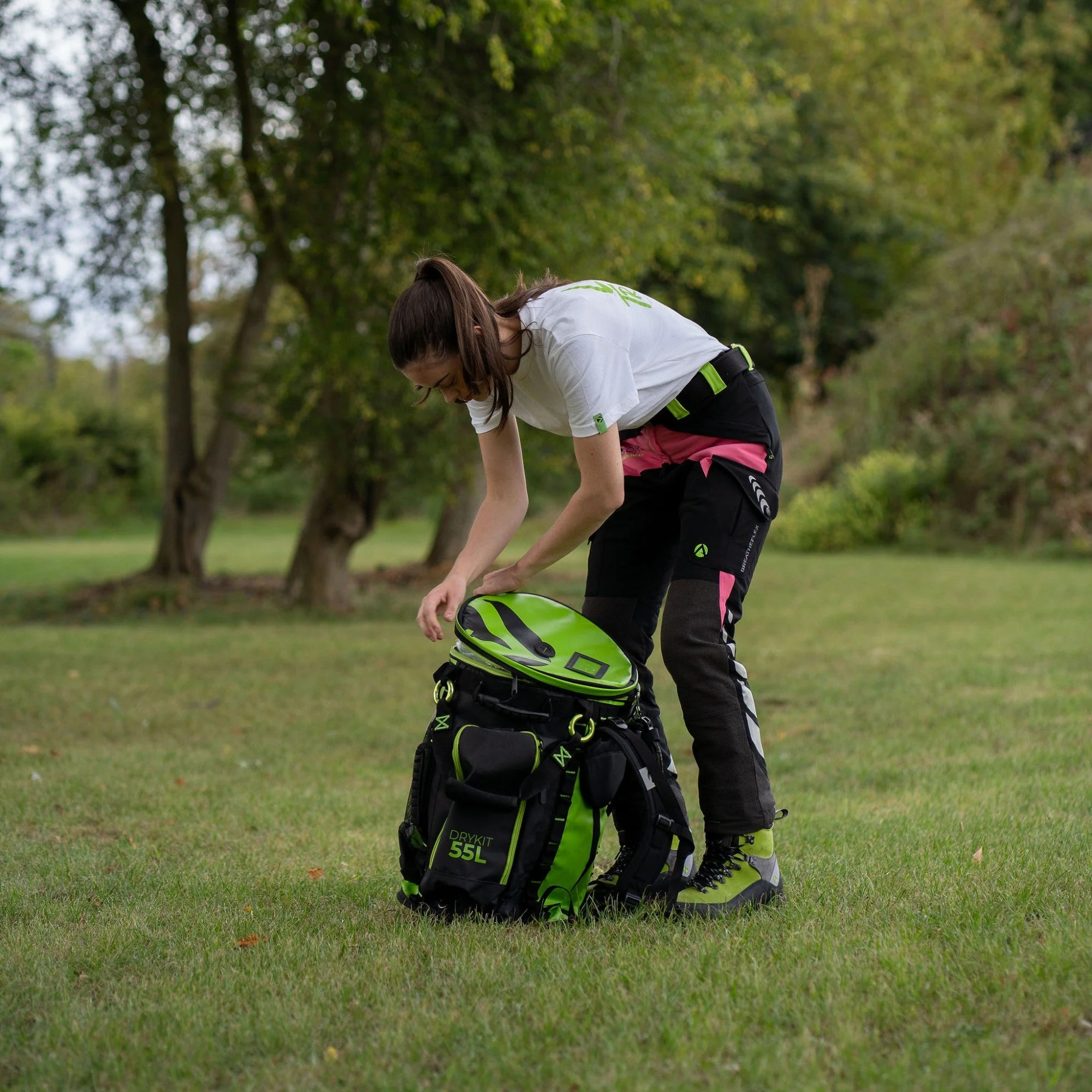 AT4010 Breatheflex Chainsaw Trousers Design A Class 1 - Pink - Image 15