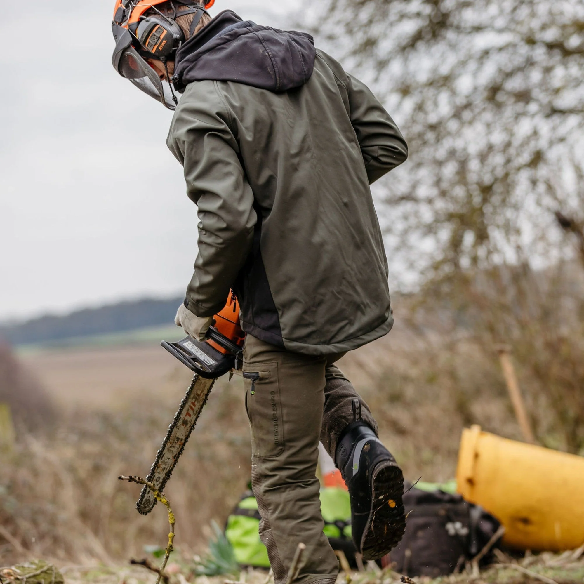 Caiman BreatheDry Softshell Olive - Image 14