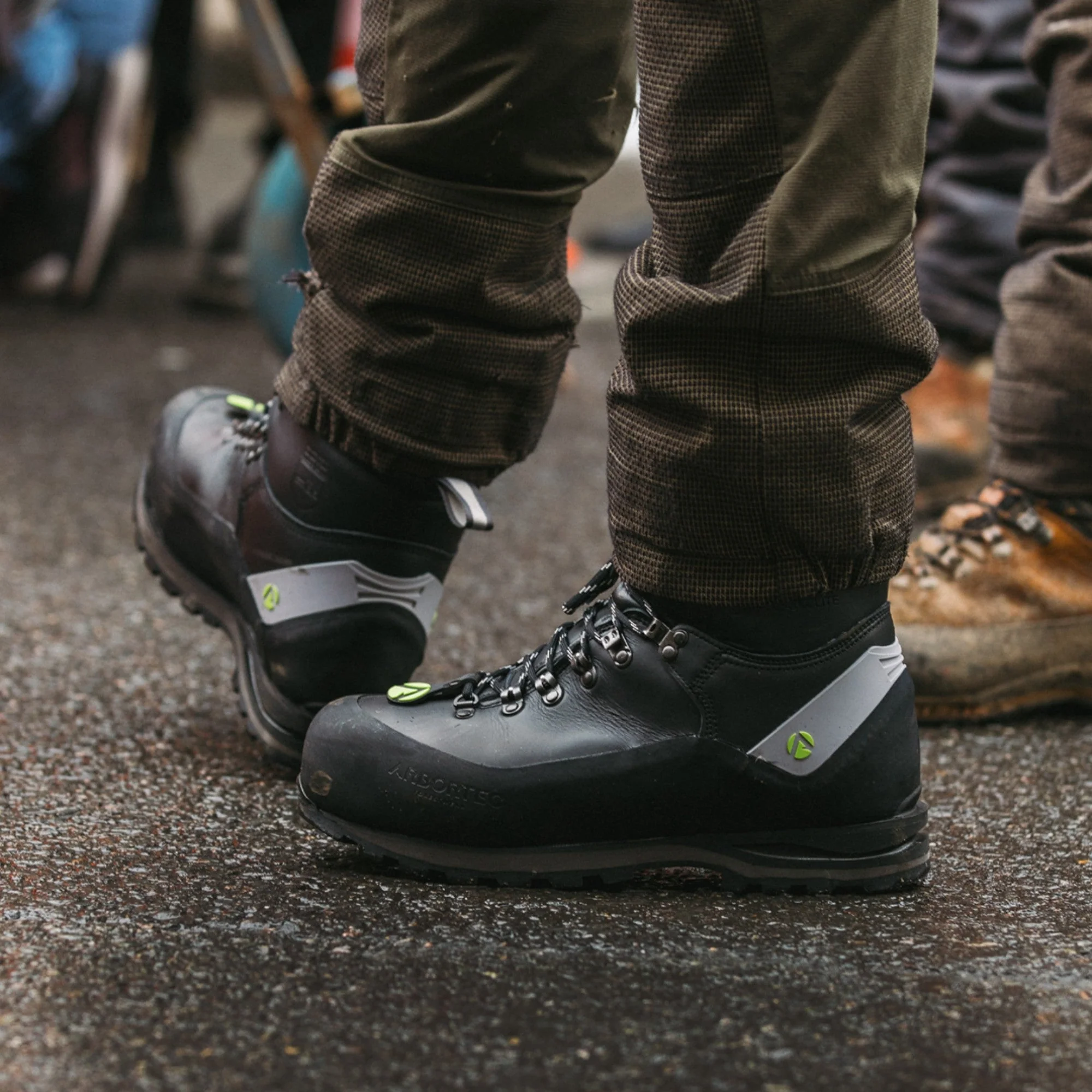 AT30100 Scafell Chainsaw Boot - Black - Image 9